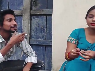 Ein flinker Hindu züchtet eine verheiratete Hausfrau