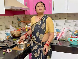 Hotty_ragini Pussy Eaten Hard in Pink Kitchen