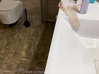 Alina rai mama no banho e toma de quatro